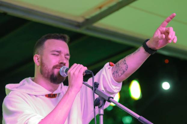 Najukusnija klopa i najbolja glazba: Zembo Latifa na Jarunu napravio koncert za pamćenje