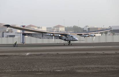 Piloti krenuli na prvi put oko svijeta solarnim zrakoplovom