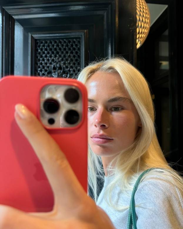 FOTO Slavni nogometaš ostavio suprugu zbog čudnih sklonosti