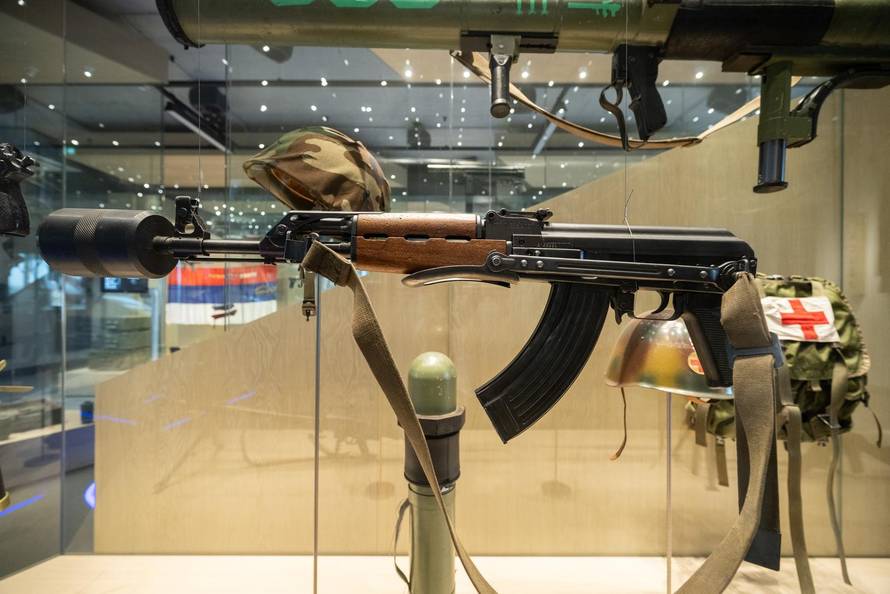 Turanj: Muzej Domovinskog rata Karlovac – Turanj povijesni je muzej o nastanku suvremene Republike Hrvatske i borbi za neovisnost u Domovinskom ratu