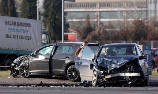 FOTO Pogledajte što je ostalo od automobila nakon prometne nesreće kod Bundeka