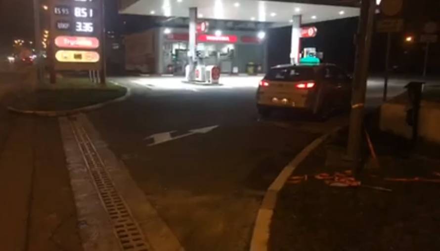 Par s benzinske u Ilici: 'Imamo koronu, dezinficirajte ključ'