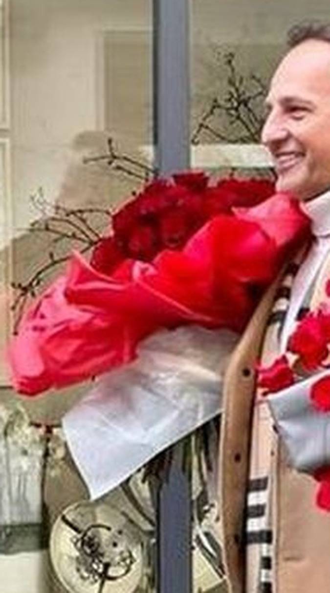 Bivši suprug Mije Franić nosio je veliki buket na dan zaljubljenih