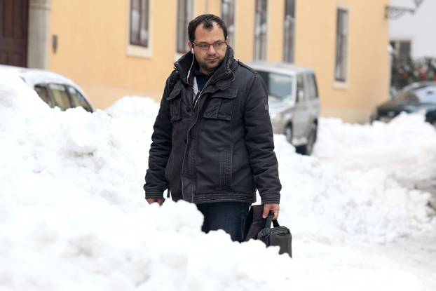 Zagreb: Stanari Gornjeg grada žale se na neo?iš?ene ulice od snijega