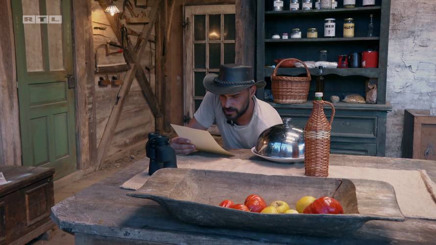 Počinje nova faza natjecanja u 'Farmi': Darko se vratio pa se svi podijelili u dvije obitelji...