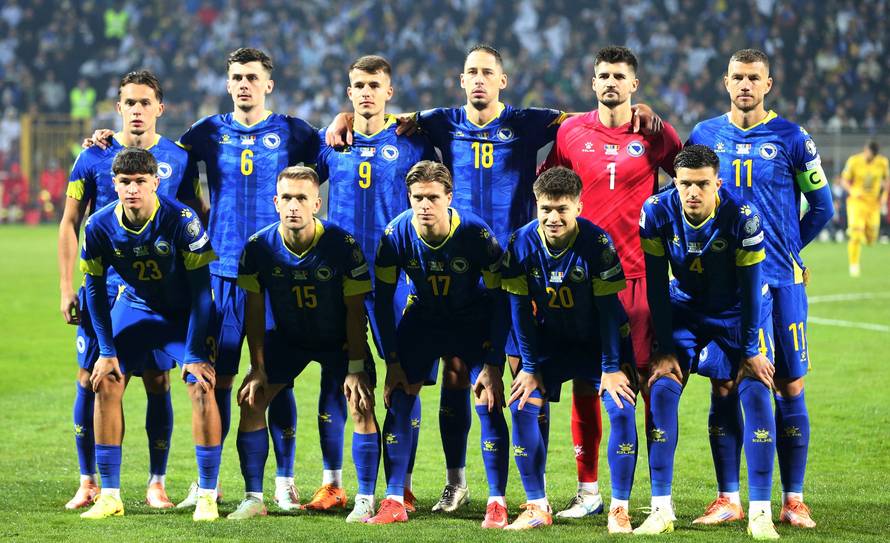 FIFA World Cup - UEFA Qualifiers - Group H - Bosnia and Herzegovina v Romania