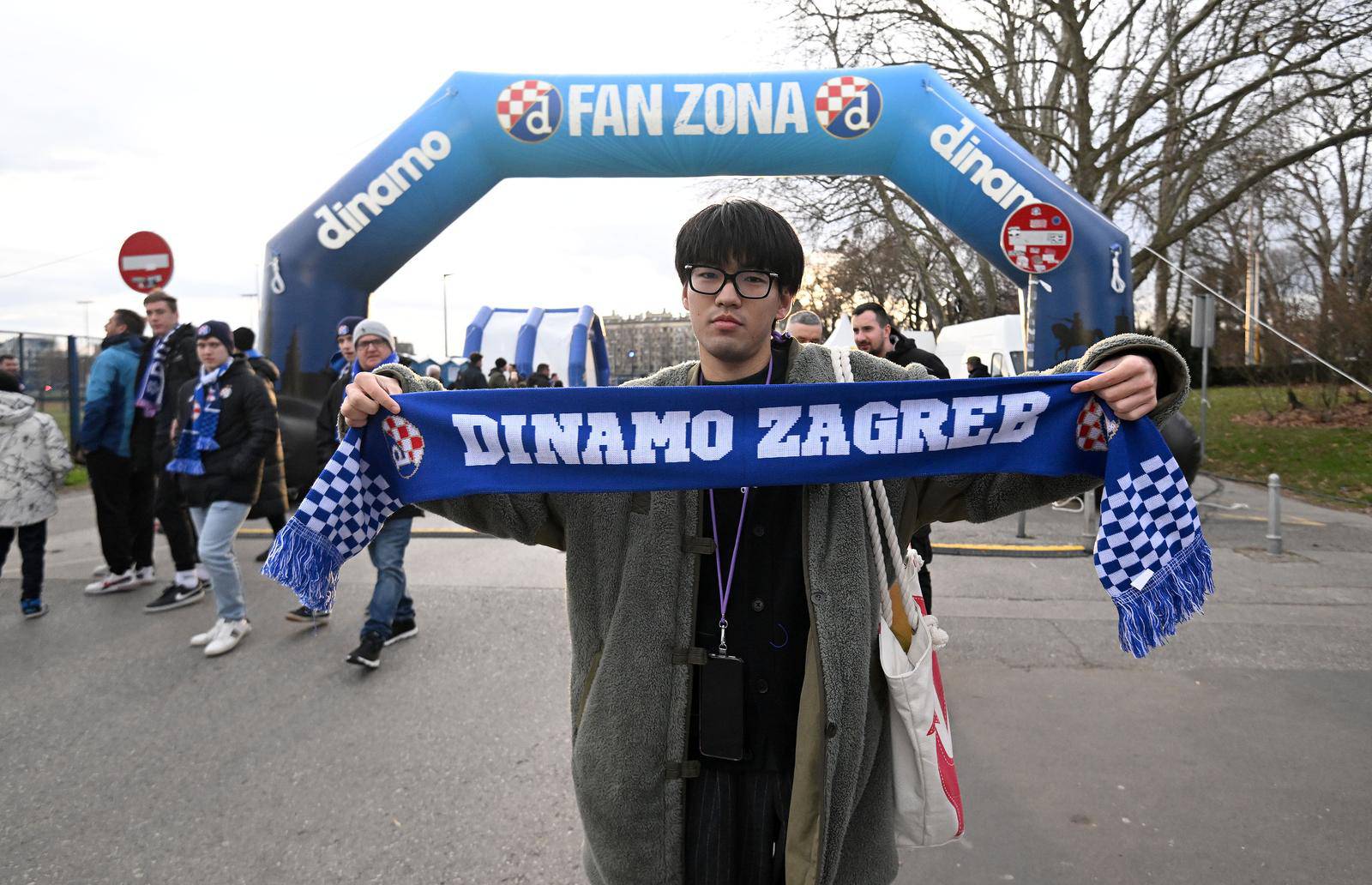 Zagreb: Navijači na Maksimiru u iščekivanja utakmice GNK Dinamo - Real Betis