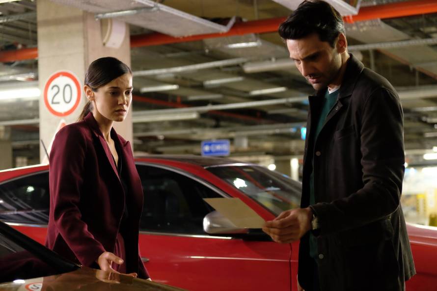 Turska ljepotica Pinar Deniz stiže na male ekrane: U borbi za pravdu nalazi strast s kolegom