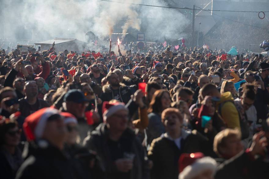 U Fužinama organiziran tradicionalni doček Nove godine u podne