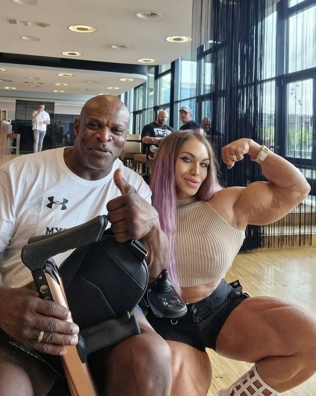 FOTO Zovu je 'planinom mišića', dolazi i do Dubrovnika: Dečki su opsjednuti sa mnom. Dosađuju!