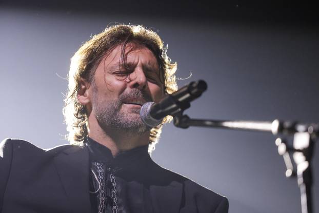 Zagreb: U Areni Zagreb održan koncert "Progledaj srcem"