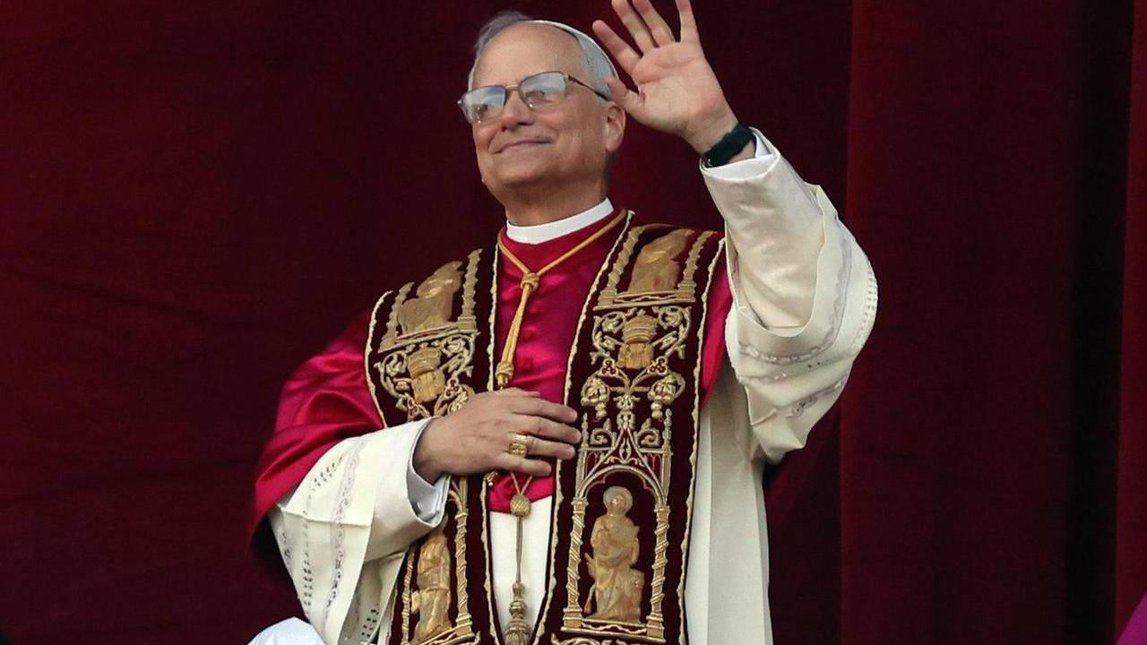 FOTO Evo kako je papa Lav XIV. izgledao dok je bio mlad