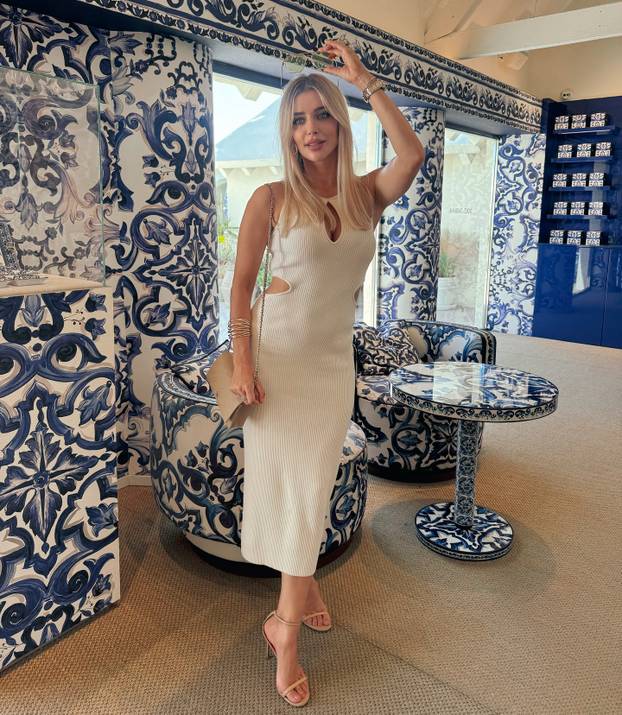 FOTO Naša prekrasna novinarka zaljubila se u ikonu Reala. Brak im je kao iz bajke, dobili i sina