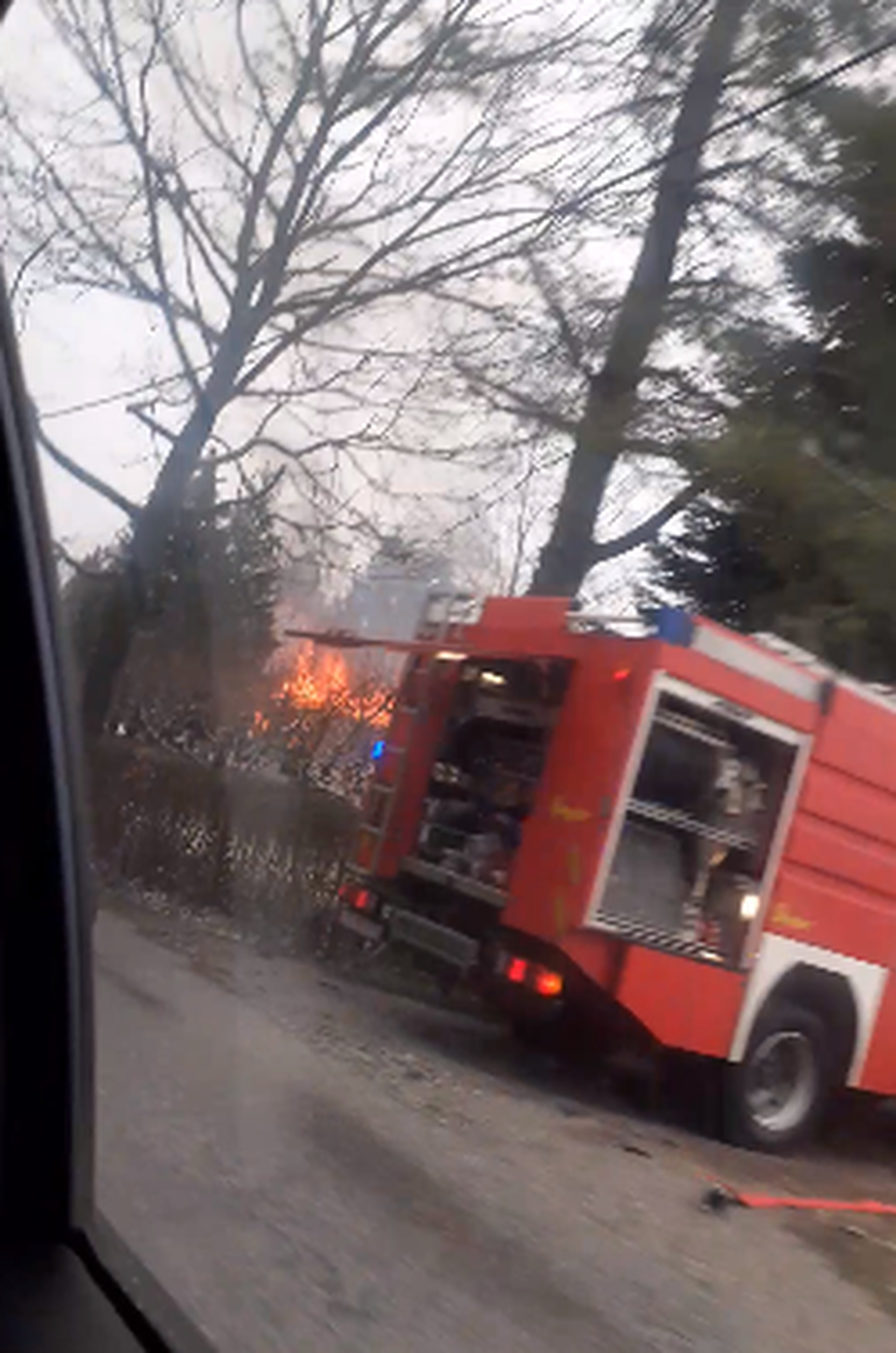 Planula je vikendica u Velikoj Buni, vatrogasci odmah gasili