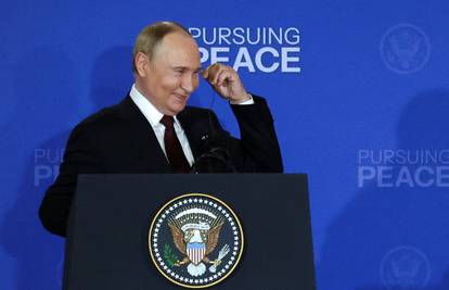 Putin: Rusija i Kina protiv 'diskriminatornih' sankcija