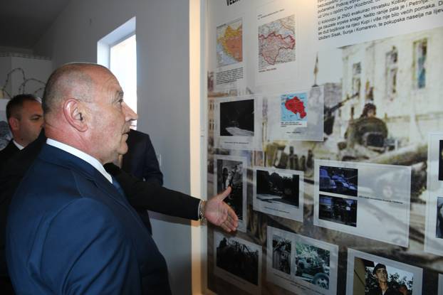 Glina: Tomo Medved sudjelovao u obilje&zcaron;avanju Dana sje&cacute;anja na &zcaron;rtve logora Glina