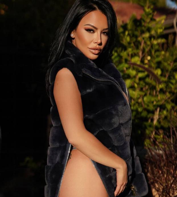 Je li ovo najzgodnija baka na svijetu? 'Upucavaju mi se i do deset godina mlađi muškarci'