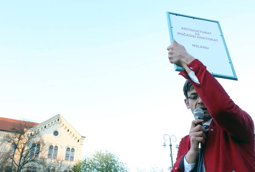 Zagreb: Organiziran prosvjed protiv dodjele poÄasnog doktorata Milanu BandiÄu