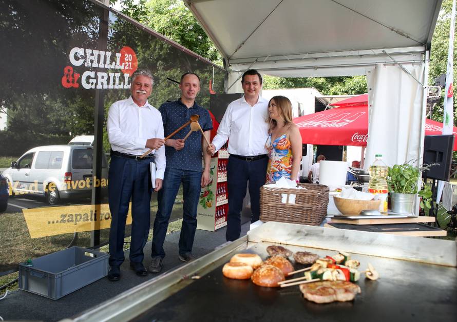 Počeo je peti Chill&Grill: Već prvi dan posjetitelji su uživali u vrhunskoj hrani i odličnoj glazbi