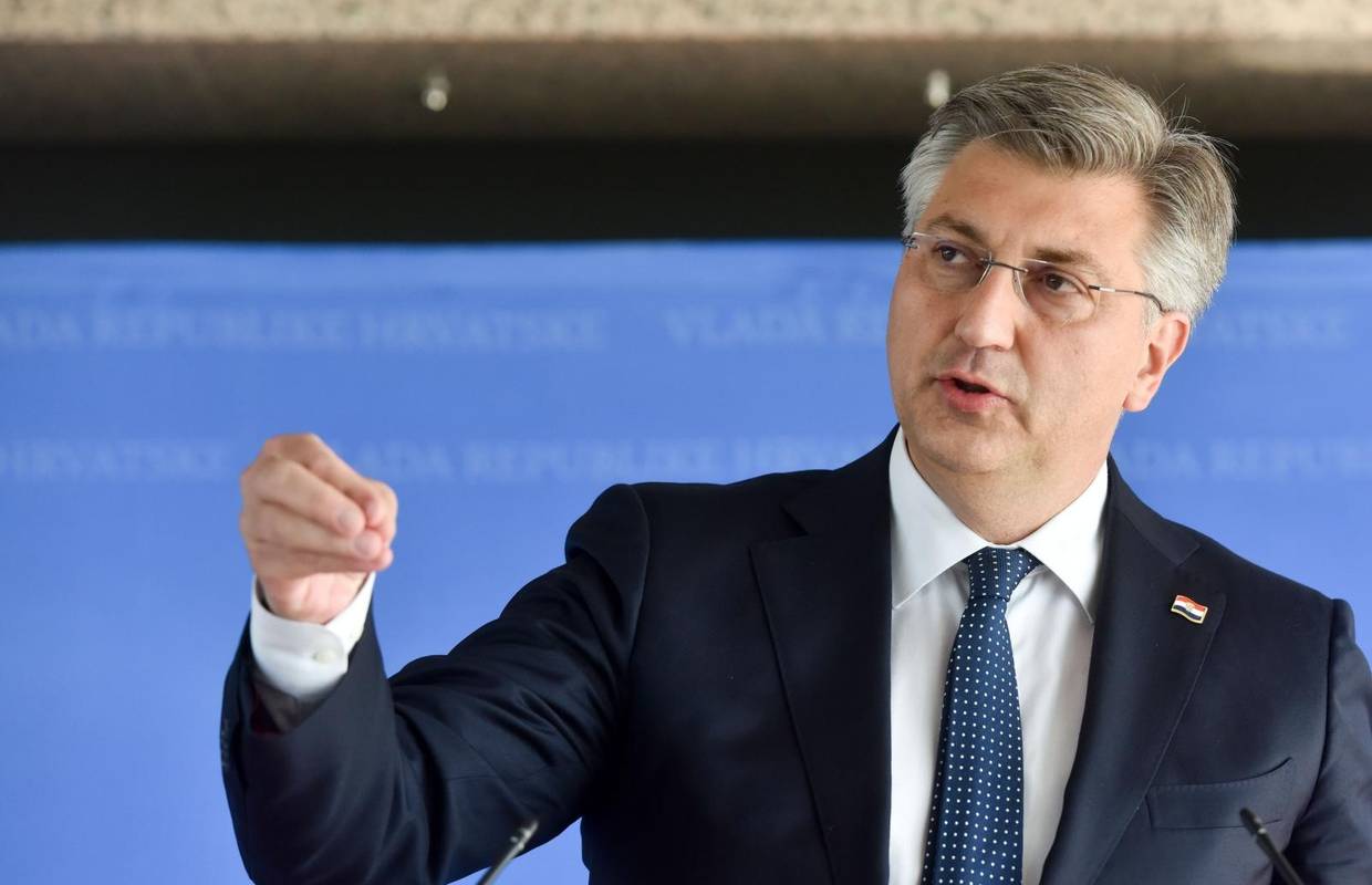 VIDEO Pogledajte kako je ljutiti Plenković napustio konferenciju