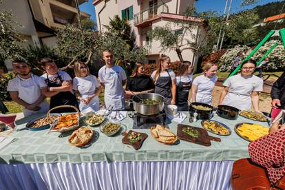 Prezentacija jela od puževa u organizaciji turisticke zajednice Grada Vrgorca i srednje škole Vrgorac