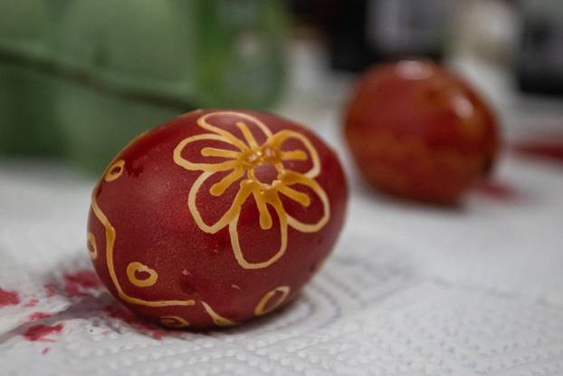 Đakovo: Radionica ukrašavanja uskrsnih jaja voskom u kući Reichsman