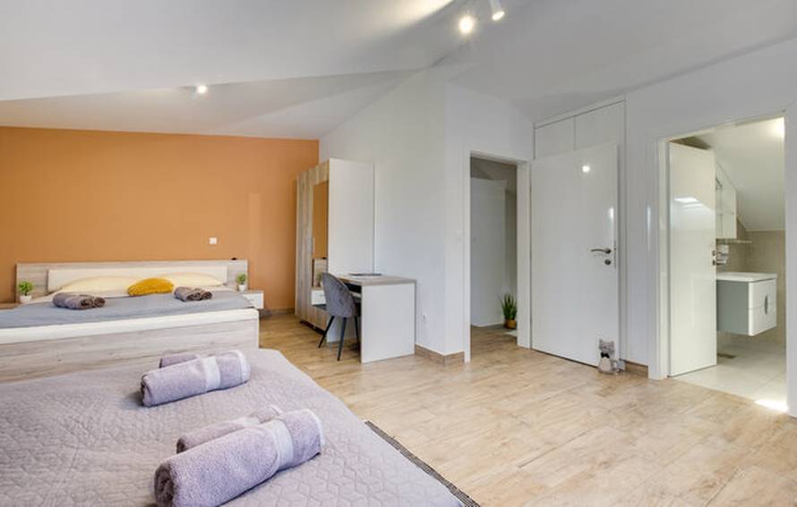 Svi jure cestom D1, a ne znaju da se ovdje krije oaza s grijanim bazenom