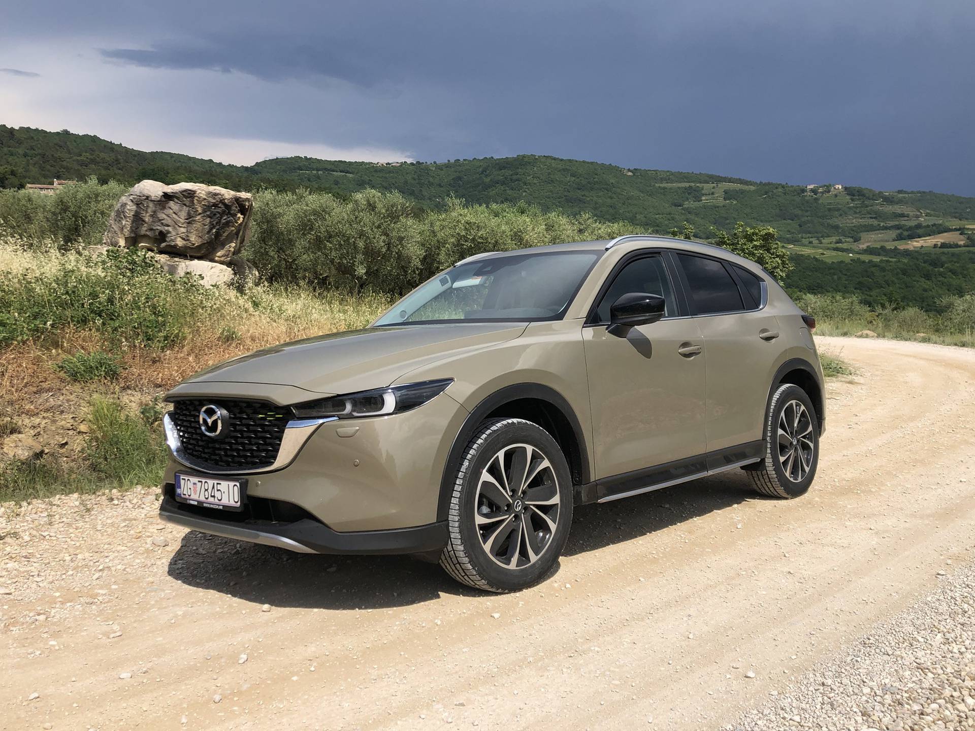 Obnovljena Mazda CX-5 ostala je potpuno drugačija od drugih