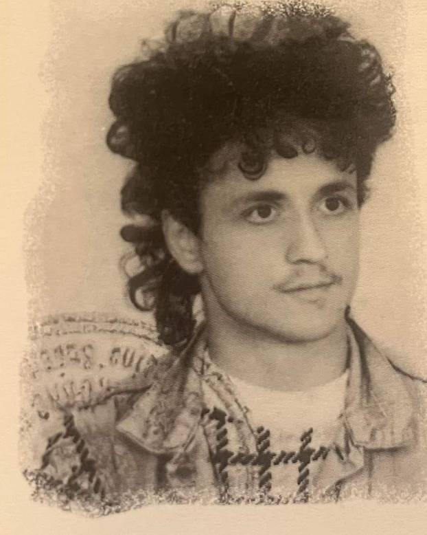 FOTO Mile Kekin po struci je profesor, rodio se u Njemačkoj. Ovako se mijenjao kroz godine