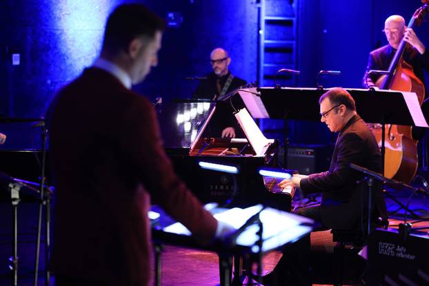 Zagreb: Jazz orkestar HRT-a i Miron Hauser uz osam istaknutih pijanista odali su počast Matiji Dediću 