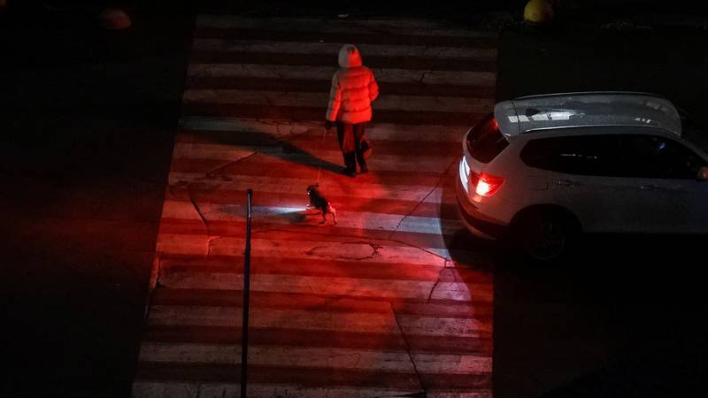 Ukrajina uvela redukcije struje nakon ruskih napada, ovako večeras izgledaju ulice Kijeva