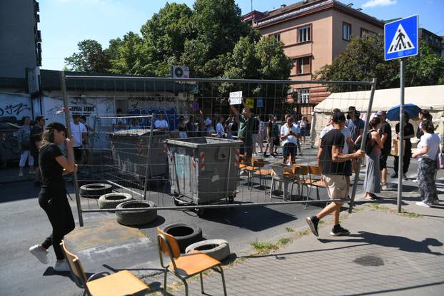 Beograd: Policija uklonila barikade na ulici kod Poljoprivrednog fakulteta
