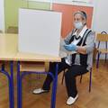 Na biračkim mjestima maske su obvezne za sve. Poštujte mjere!