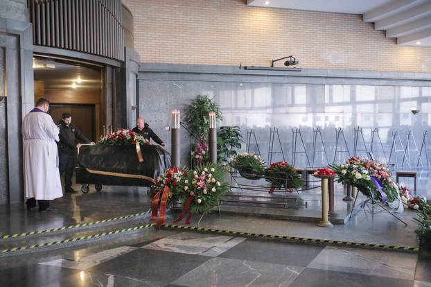 Zagreb: Sprovod glumice Kostadinke Velkovske na Krematoriju