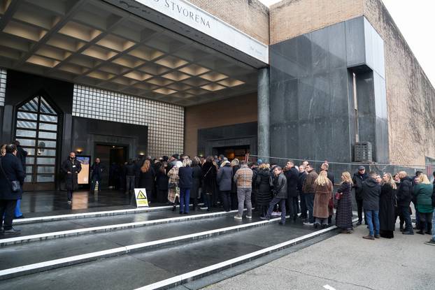 Zagreb: Posljednji ispraćaj novinara i publicista Sanjina Španovića