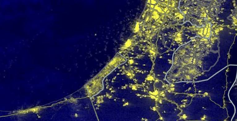 FOTO Pogledajte kako je Gaza izgledala prije pet dana, a kako sinoć: 'Sve je u mraku...'