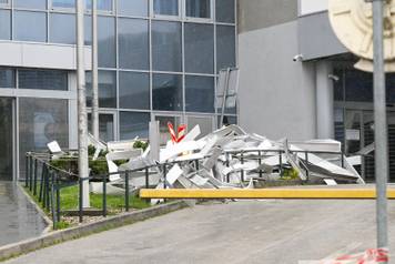 Zagreb: Nevrijeme o&scaron;tetilo nadstre&scaron;nicu na Rebru