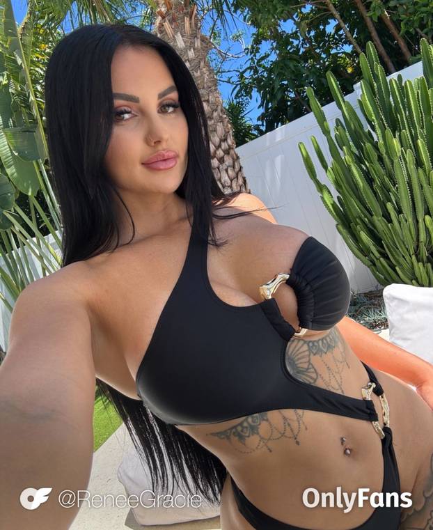 Iz trkaćih automobila prebacila se na OnlyFans i 'diže' milijune