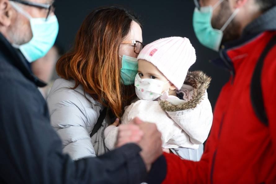 Hrabra Mila stigla u Ameriku: Čeka je nova borba za život