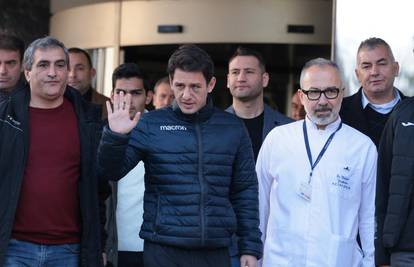 Turski sudac kojeg su cipelarili na terenu izašao je iz bolnice