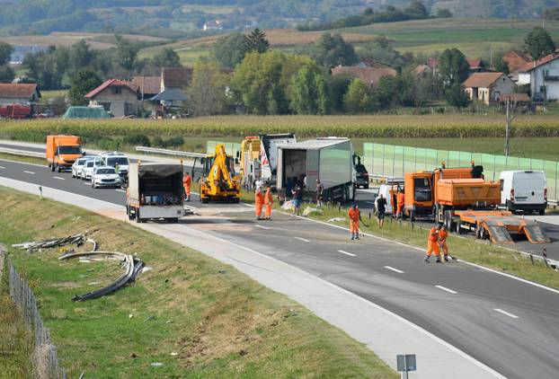 Breznica: Velika prometna nesreća na A4