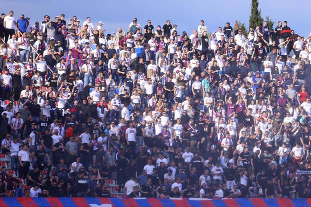 Split: Navijači na utakmici između Hajduka i Dinama