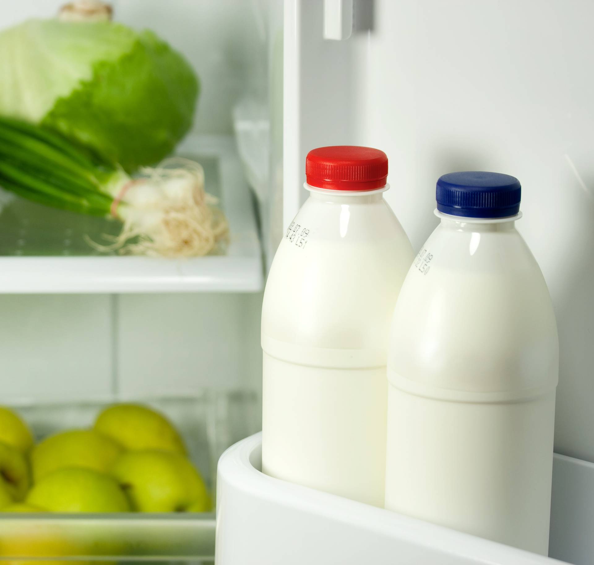 Nikada ne stavljajte mlijeko u vrata frižidera - nije pametno