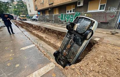 VIDEO Ovo sve objašnjava: Evo kako je auto završio u rupi ispred dječjeg vrtića u Rijeci