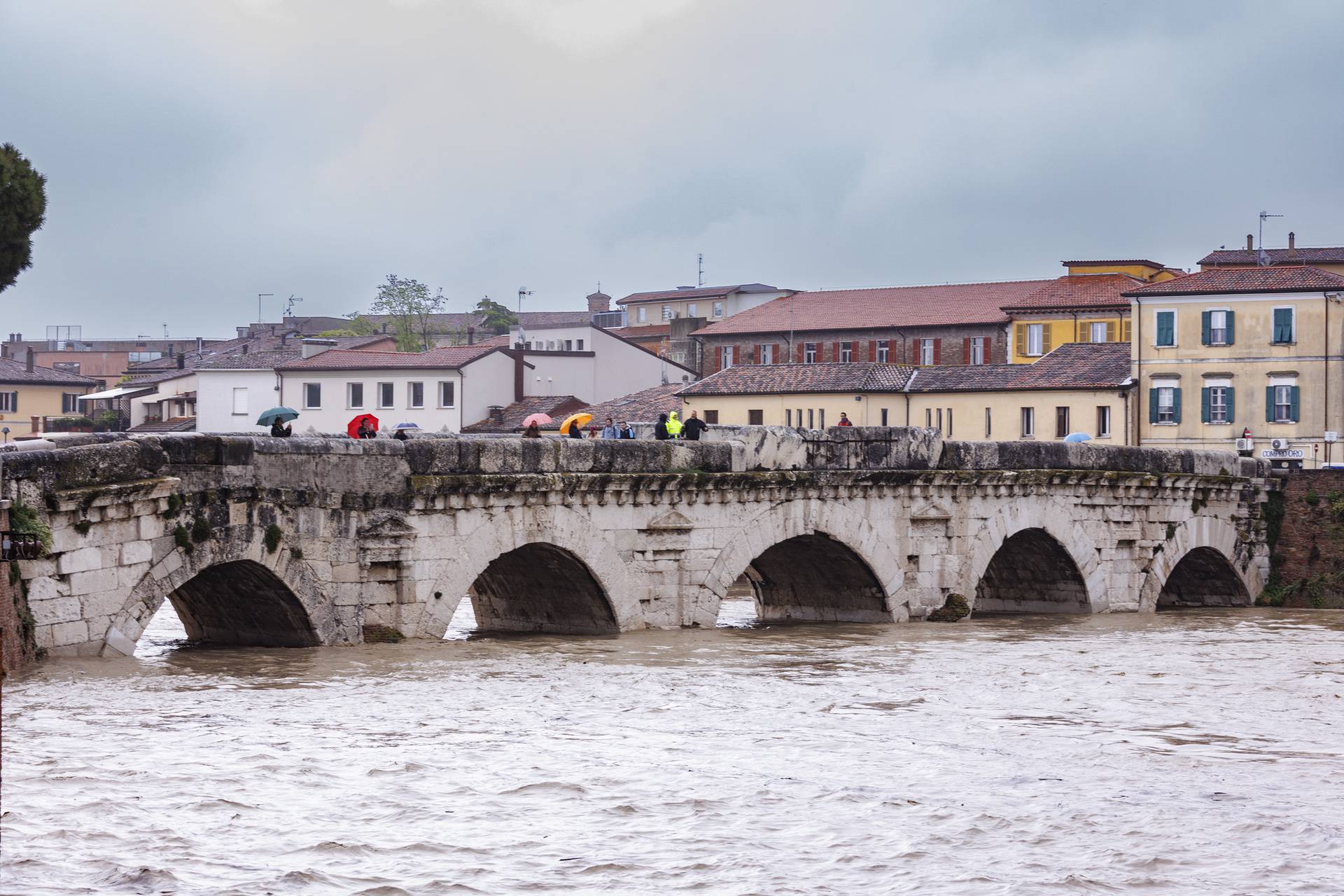 Obilne kiše i poplave i u Italiji, evakuirano 900 ljudi