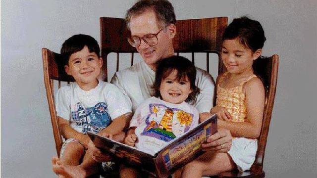 Stolar Hal Taylor i njegovo troje djece