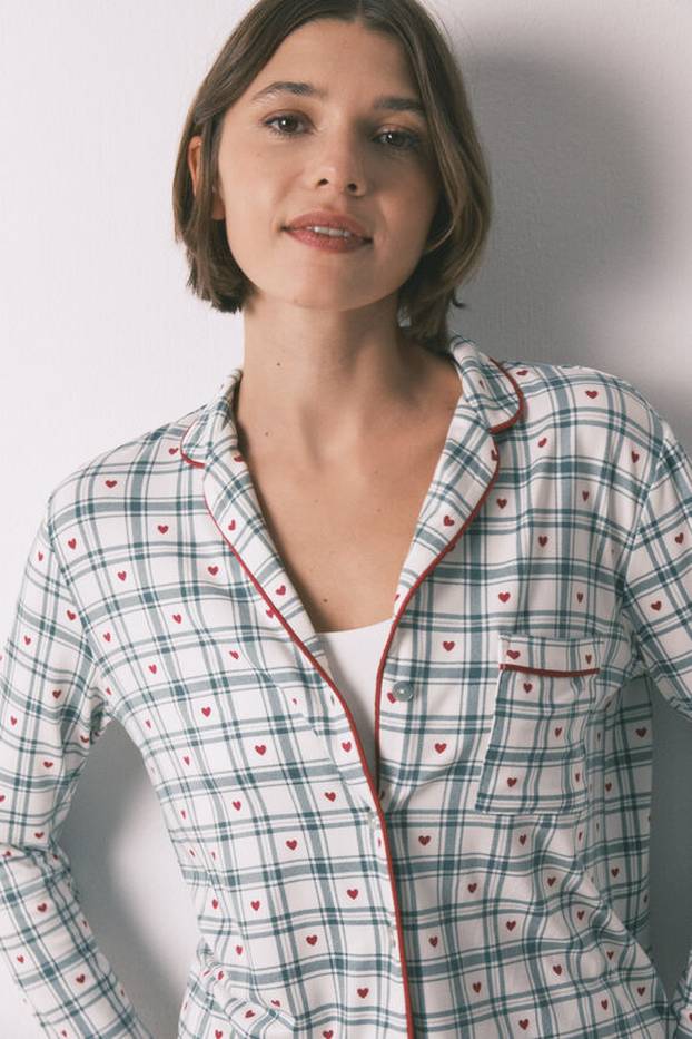 Najbolje 'ružne' božićne veste i pidžame u ponudi trgovina