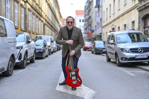 Zagreb: Pjevač Neno Belan