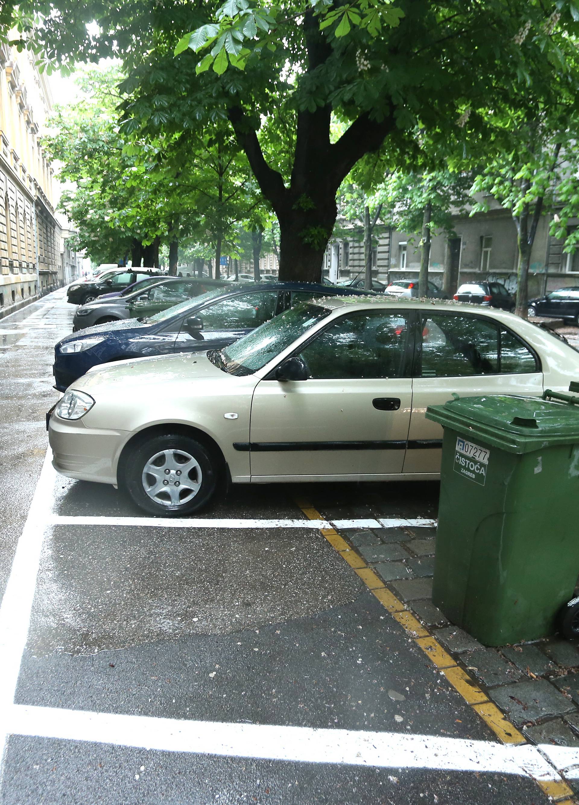 Horor u Zagrebu: Kraj kante za smeće ostavili bebu pa pobjegli