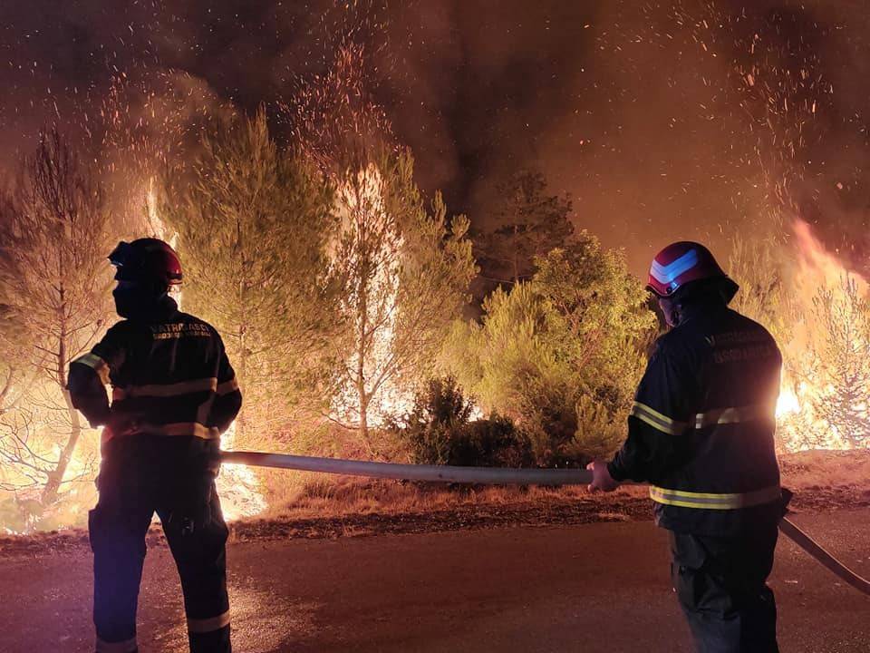 'Fali vatrogasaca. Dobiju samo 800 € pa radije idu konobariti'